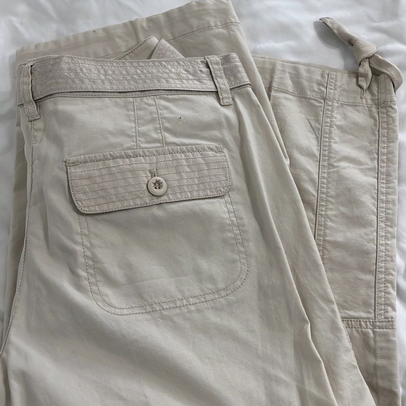White House Black Market Pants - White House Black Market khaki capris